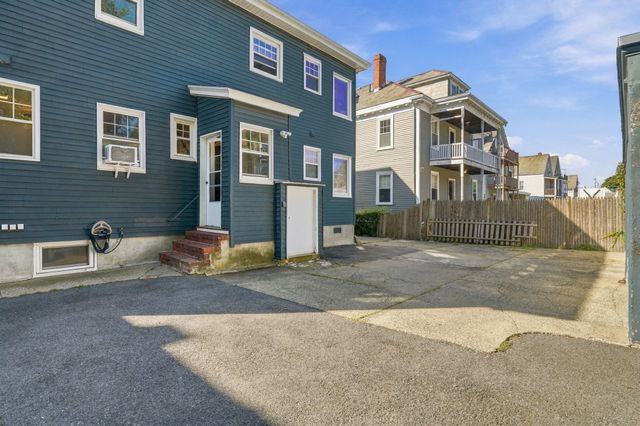 8 Gardner St 2, Salem, MA 01970