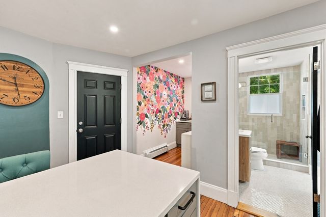 8 Gardner St 2, Salem, MA 01970