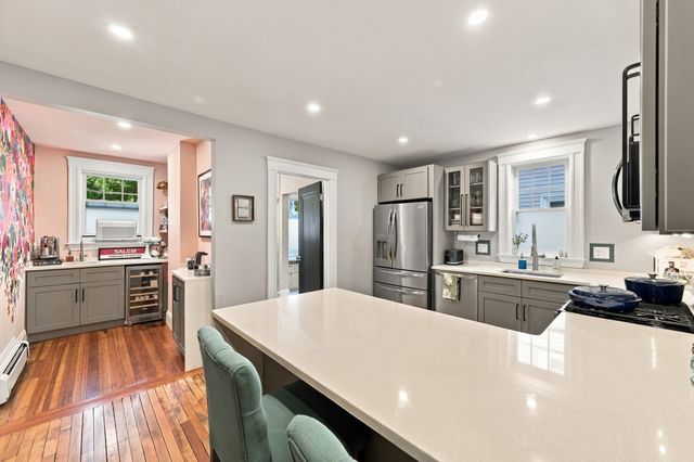 8 Gardner St 2, Salem, MA 01970