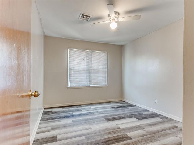 125 E Beard Drive, Midwest City, OK 73110