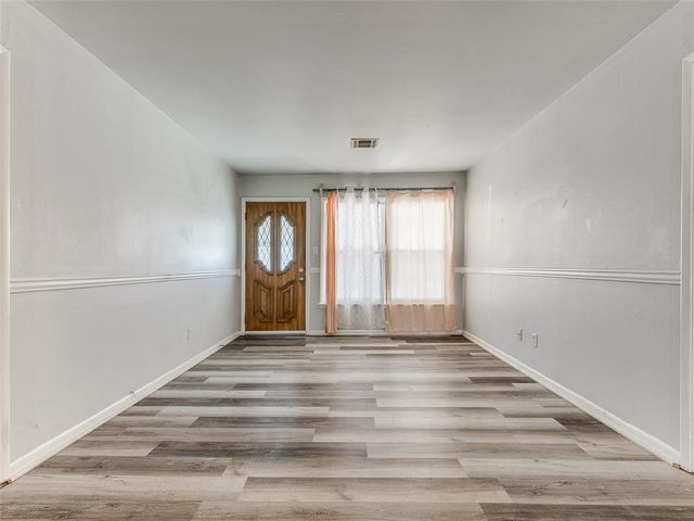 125 E Beard Drive, Midwest City, OK 73110