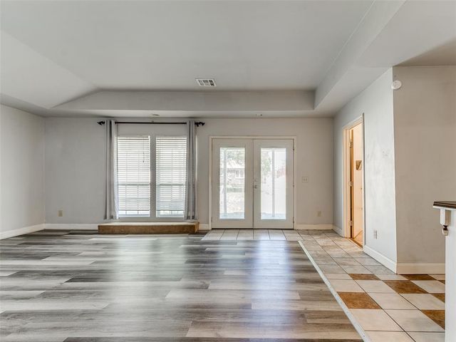 125 E Beard Drive, Midwest City, OK 73110