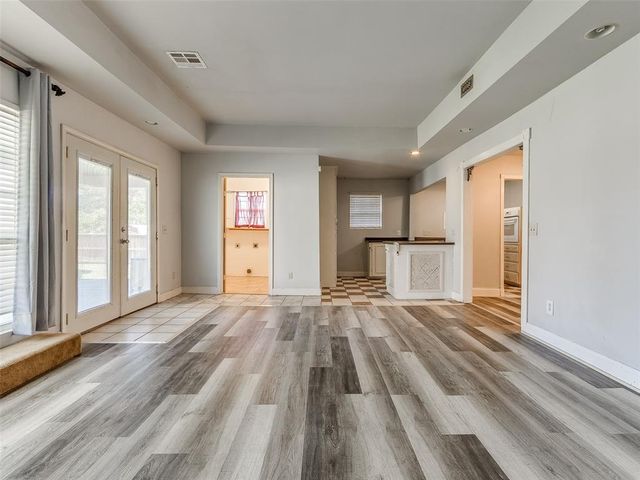 125 E Beard Drive, Midwest City, OK 73110