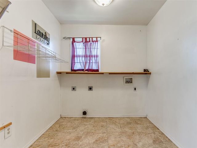 125 E Beard Drive, Midwest City, OK 73110