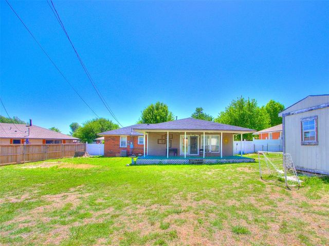 125 E Beard Drive, Midwest City, OK 73110