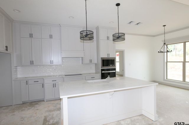 11796 Jayden Lane, Tyler, TX 75703