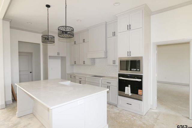 11796 Jayden Lane, Tyler, TX 75703