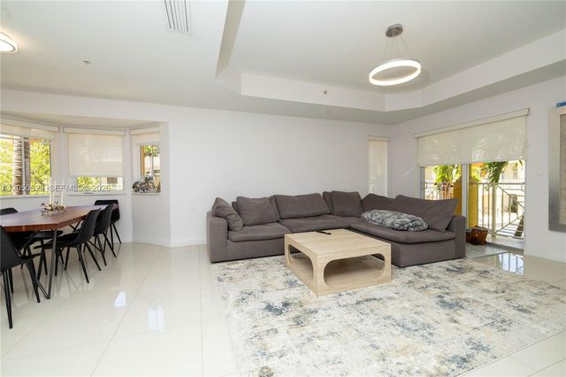 18451 NE 27th Place, Aventura, FL 33160