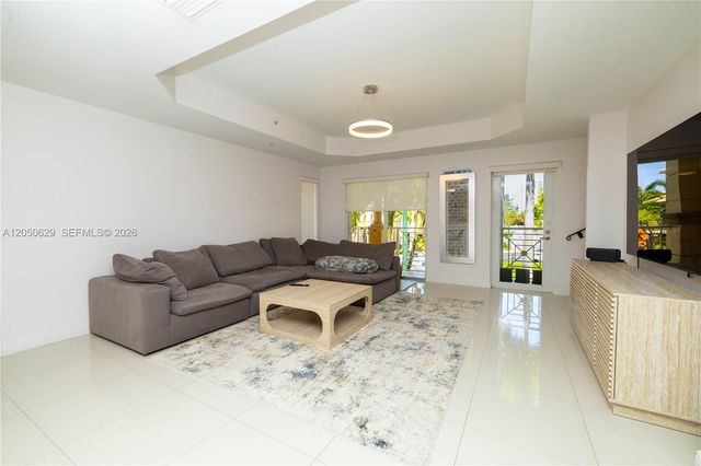 18451 NE 27th Place, Aventura, FL 33160
