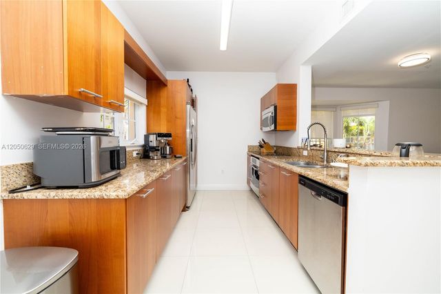 18451 NE 27th Place, Aventura, FL 33160