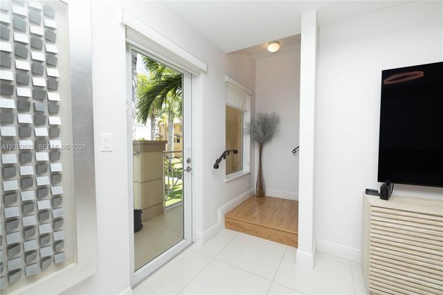 18451 NE 27th Place, Aventura, FL 33160