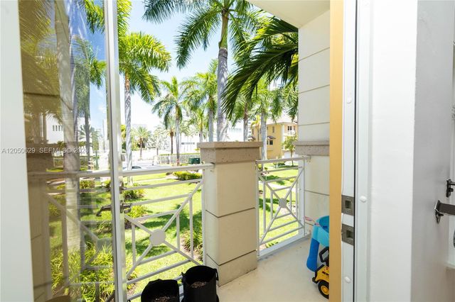 18451 NE 27th Place, Aventura, FL 33160