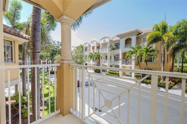 18451 NE 27th Place, Aventura, FL 33160