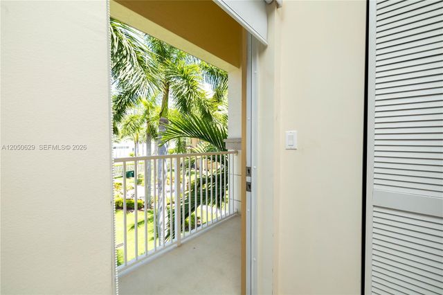 18451 NE 27th Place, Aventura, FL 33160