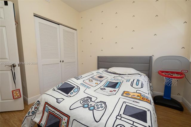 18451 NE 27th Place, Aventura, FL 33160