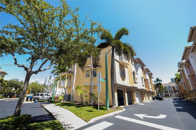 18451 NE 27th Place, Aventura, FL 33160