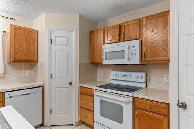 1009 RONLIN STREET, Haines City, FL 33844