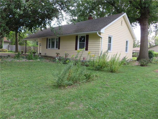 2207 NW Polk Street, Topeka, KS 66608