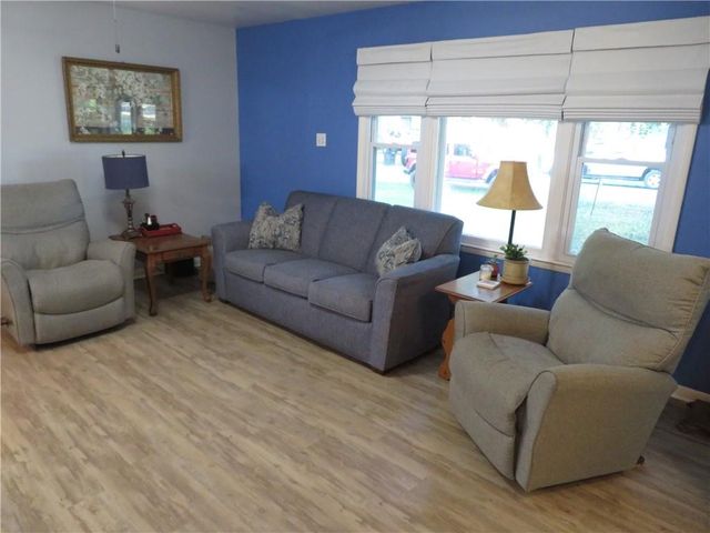 2207 NW Polk Street, Topeka, KS 66608