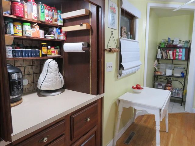 2207 NW Polk Street, Topeka, KS 66608