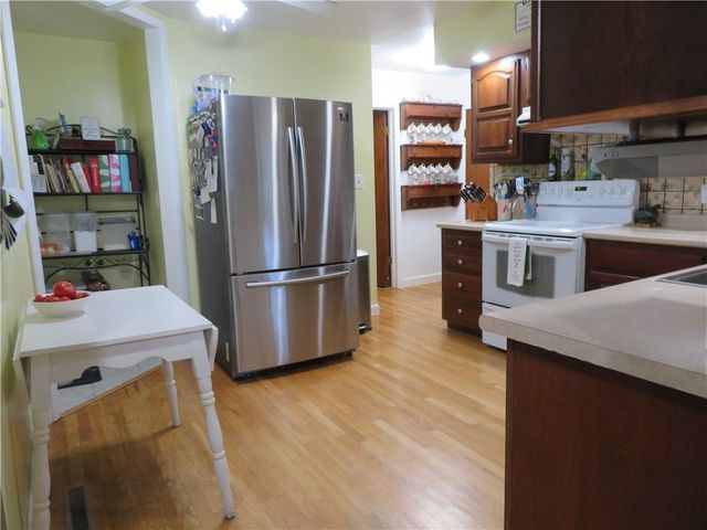 2207 NW Polk Street, Topeka, KS 66608