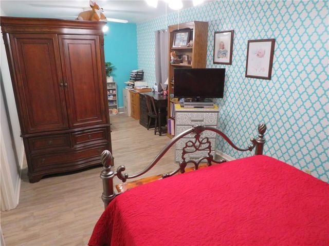 2207 NW Polk Street, Topeka, KS 66608