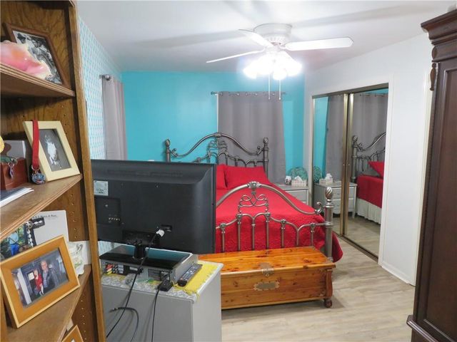 2207 NW Polk Street, Topeka, KS 66608