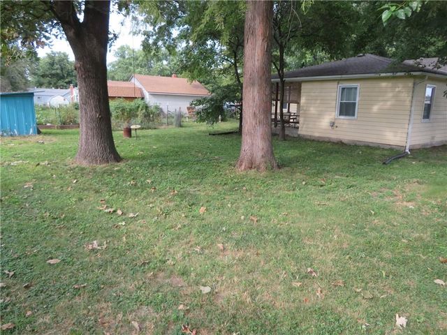 2207 NW Polk Street, Topeka, KS 66608