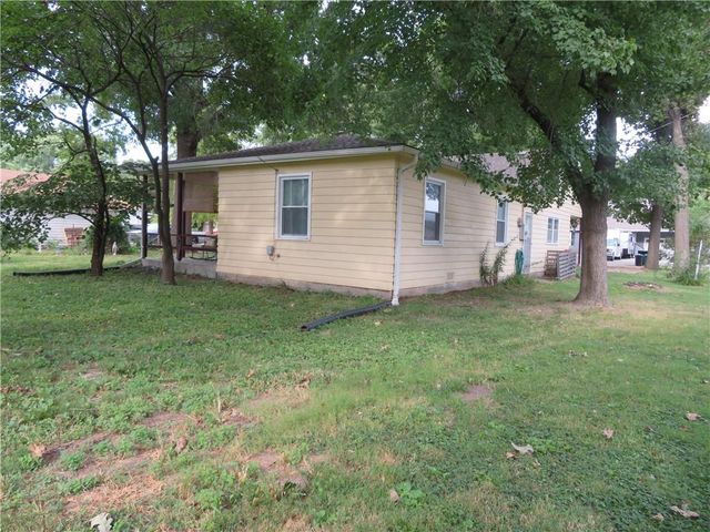 2207 NW Polk Street, Topeka, KS 66608