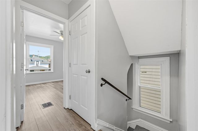 815 Maplewood Ave, Ambridge, PA 15003