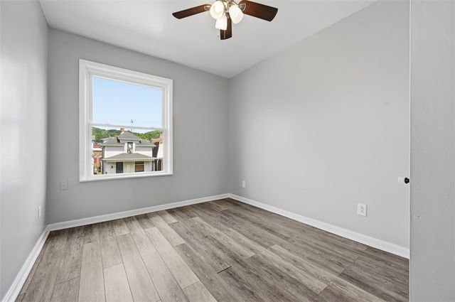 815 Maplewood Ave, Ambridge, PA 15003