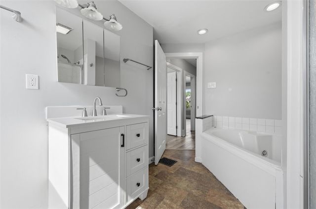 815 Maplewood Ave, Ambridge, PA 15003