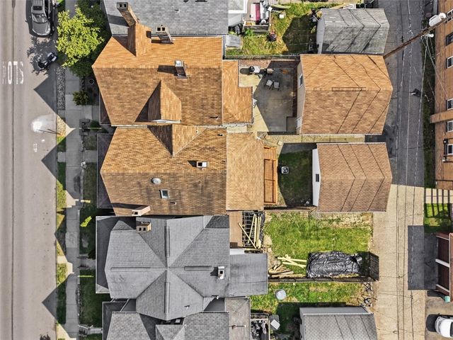 815 Maplewood Ave, Ambridge, PA 15003