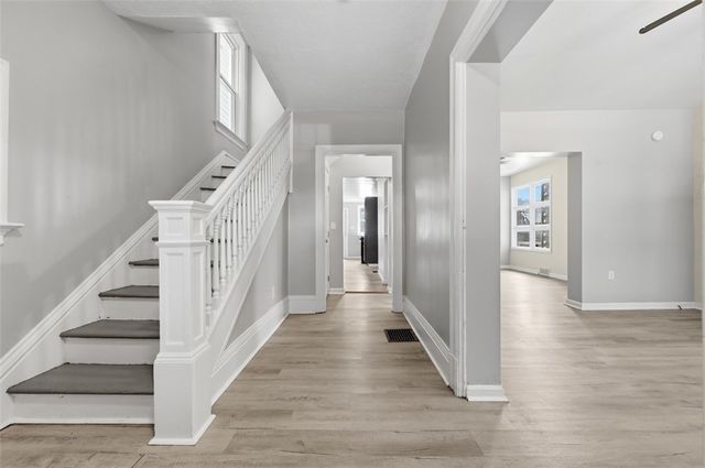 815 Maplewood Ave, Ambridge, PA 15003