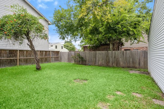 3223 Charleston, Houston, TX 77021