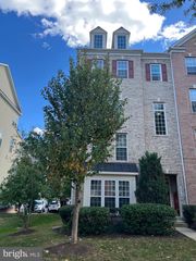 2238 MARGRAF CIR, Woodbridge, VA 22191