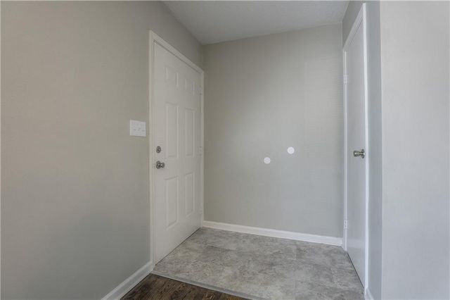 1 Walnut Street, Lee's Summit, MO 64063