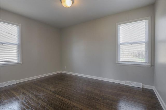 1 Walnut Street, Lee's Summit, MO 64063