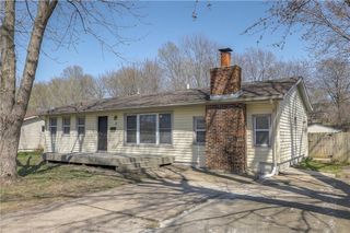 1 Walnut Street, Lee's Summit, MO 64063