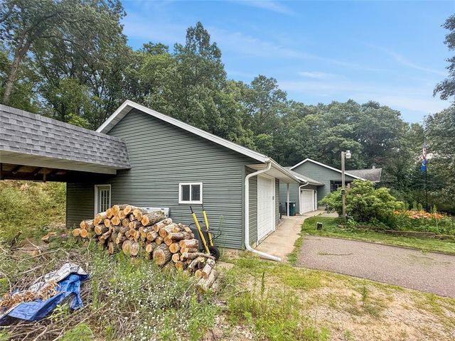 3310 Remington Road, Eau Claire, WI 54703