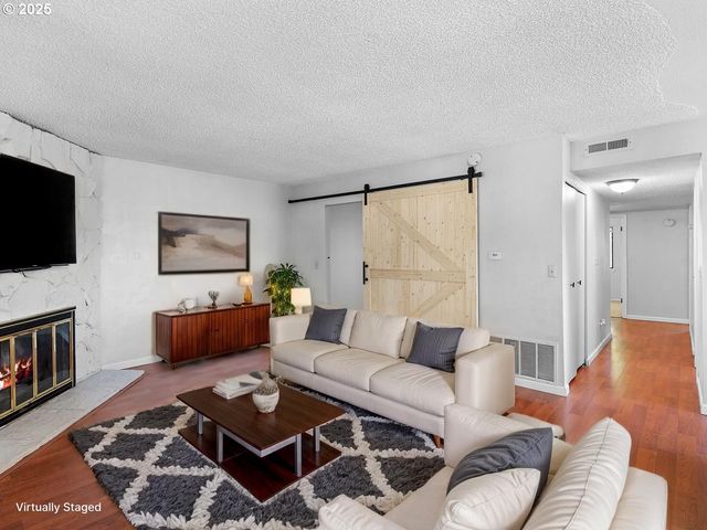 3329 Ne 162ND Ave, Portland, OR 97230