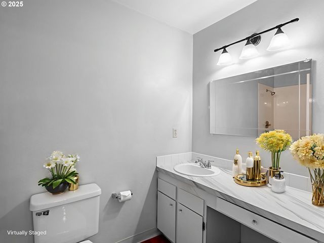 3329 Ne 162ND Ave, Portland, OR 97230