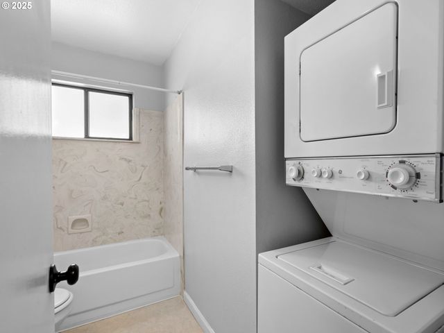 3329 Ne 162ND Ave, Portland, OR 97230