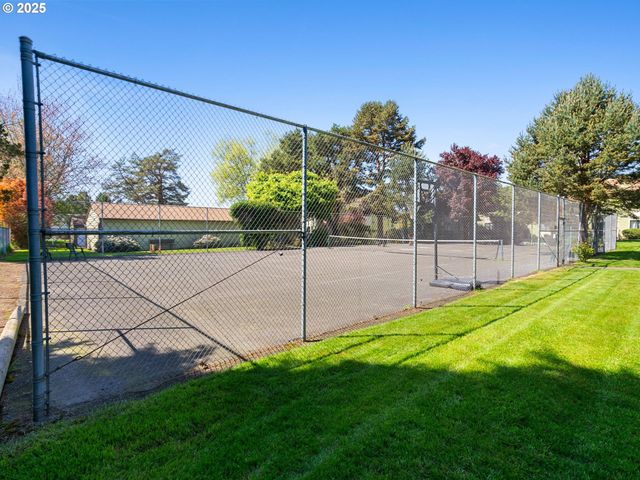 3329 Ne 162ND Ave, Portland, OR 97230