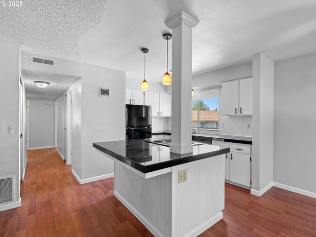 3329 Ne 162ND Ave, Portland, OR 97230