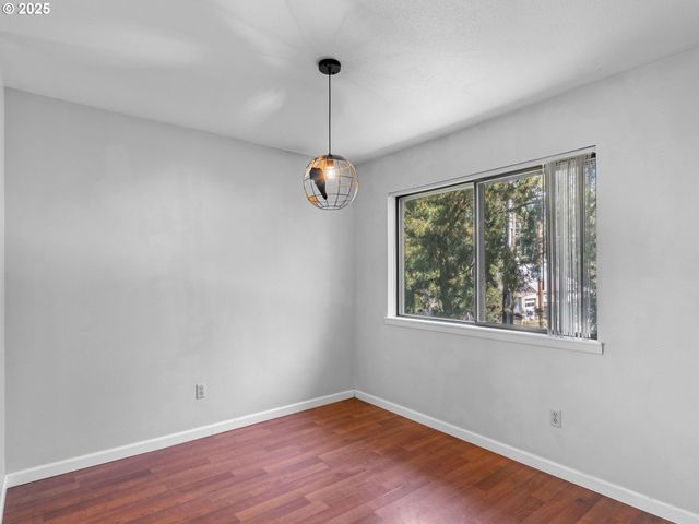 3329 Ne 162ND Ave, Portland, OR 97230