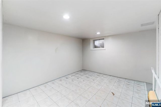 90 Byrne Street, Hackensack, NJ 07601