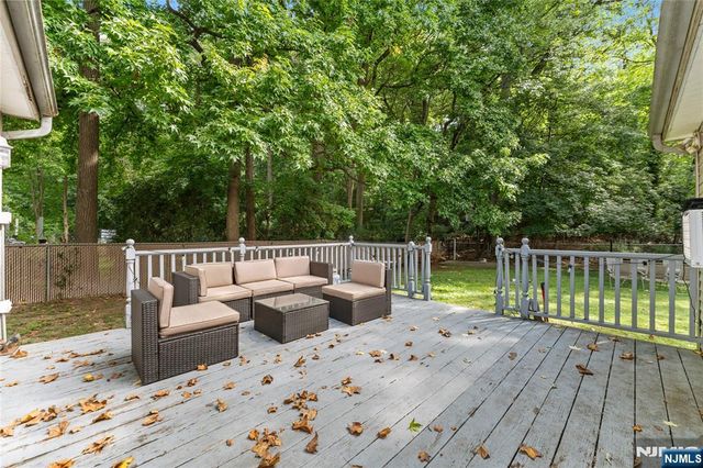90 Byrne Street, Hackensack, NJ 07601