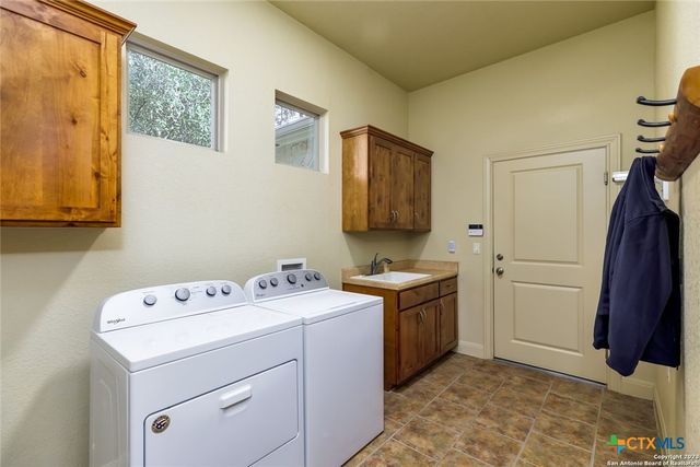 526 River Crossing Boulevard, Spring Branch, TX 78070