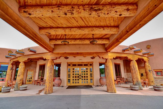 7 Nature Pointe, Tijeras, NM 87059